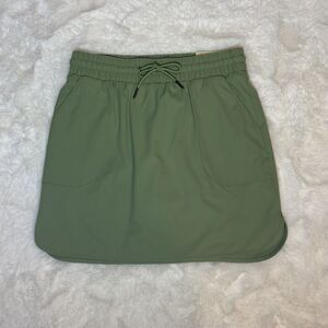 St. John’s Bay Green Skort XS | Built-In Shorts & Pockets